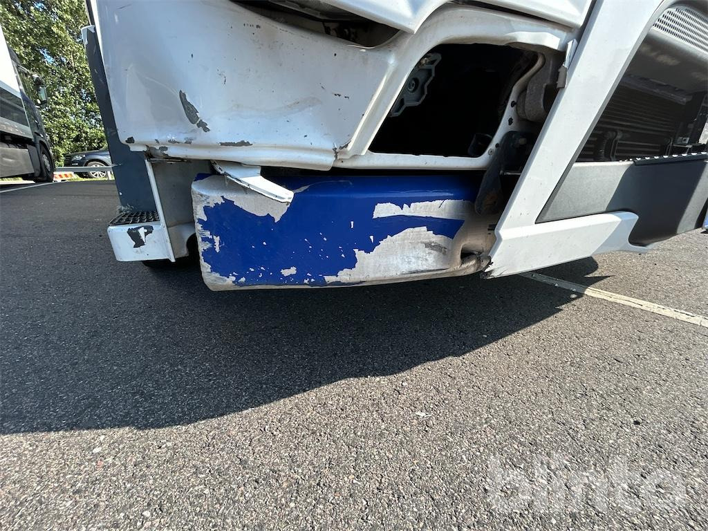 Box truck MERCEDES-BENZ: picture 22
