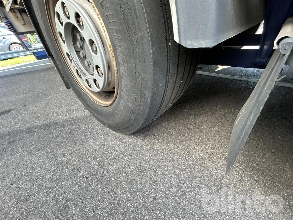 Box truck MERCEDES-BENZ: picture 45