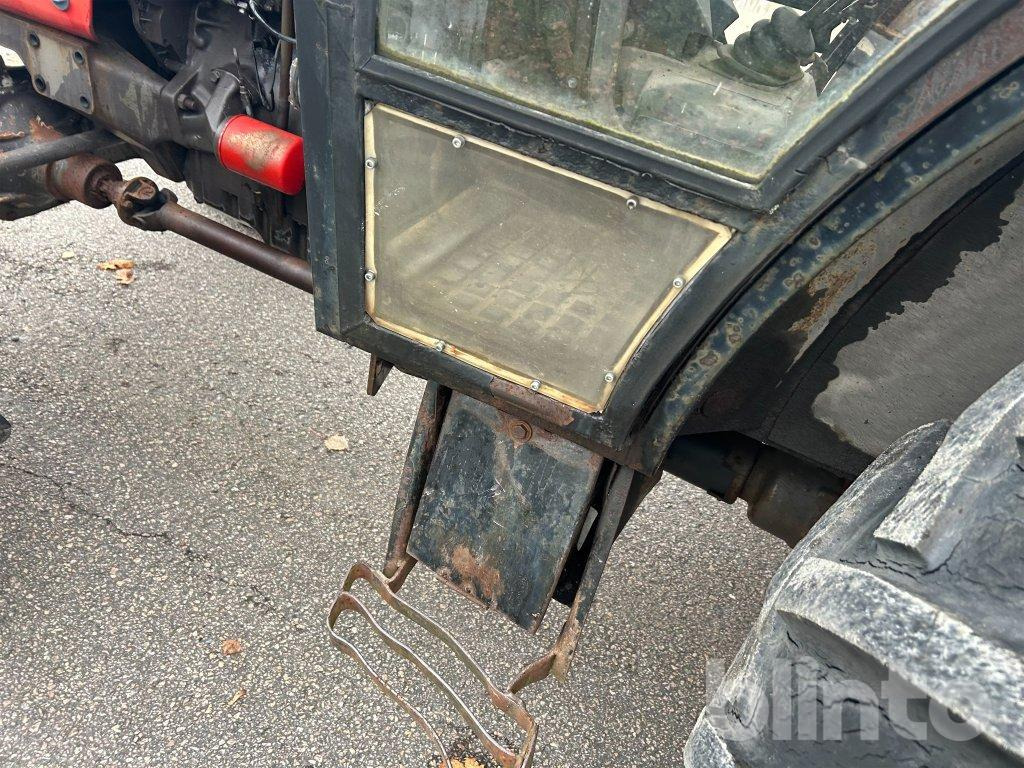 Farm tractor MF 365-4 WD: picture 35 Farm tractor MF 365-4 WD: picture 35