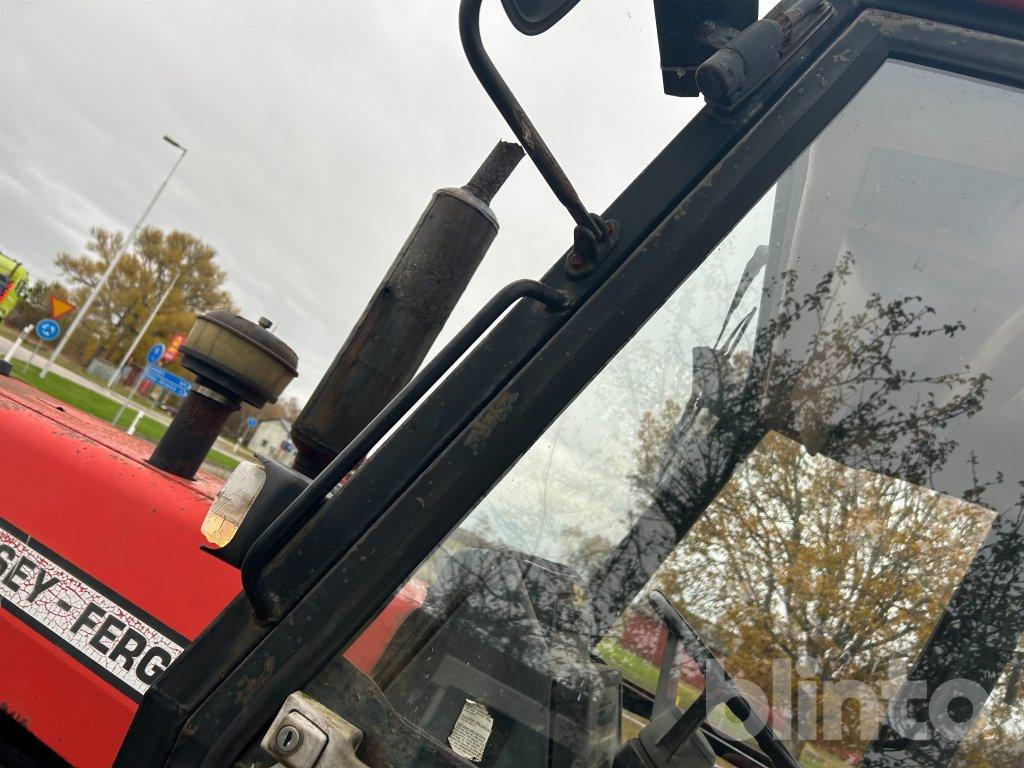 Farm tractor MF 365-4 WD: picture 36 Farm tractor MF 365-4 WD: picture 36