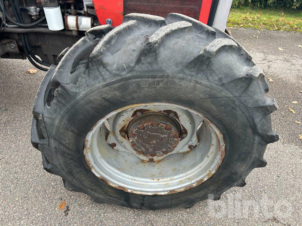 Farm tractor MF 365-4 WD: picture 32 Farm tractor MF 365-4 WD: picture 32