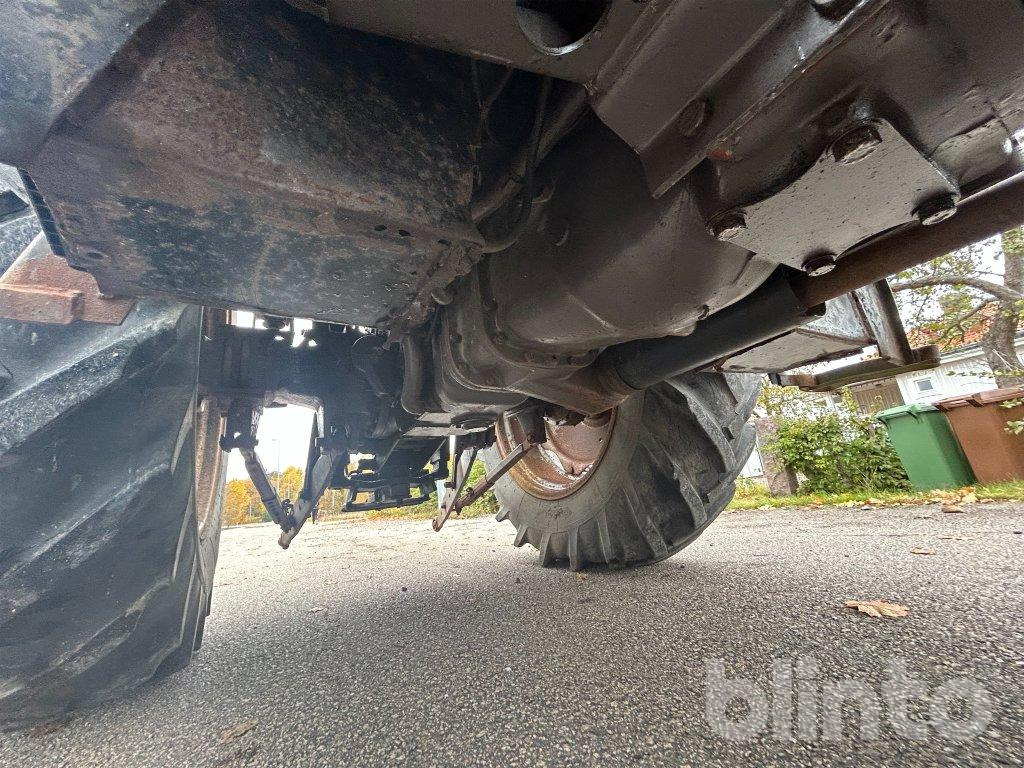 Farm tractor MF 365-4 WD: picture 20 Farm tractor MF 365-4 WD: picture 20