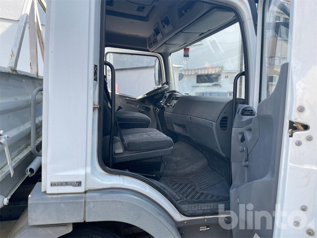 Tipper Mercedes Benz Atego (2008): picture 46 Tipper Mercedes Benz Atego (2008): picture 46