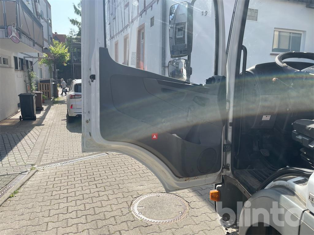 Tipper Mercedes Benz Atego (2008): picture 37 Tipper Mercedes Benz Atego (2008): picture 37