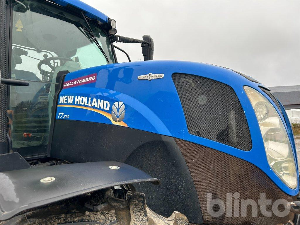 Farm tractor New Holland T7. 210: picture 10