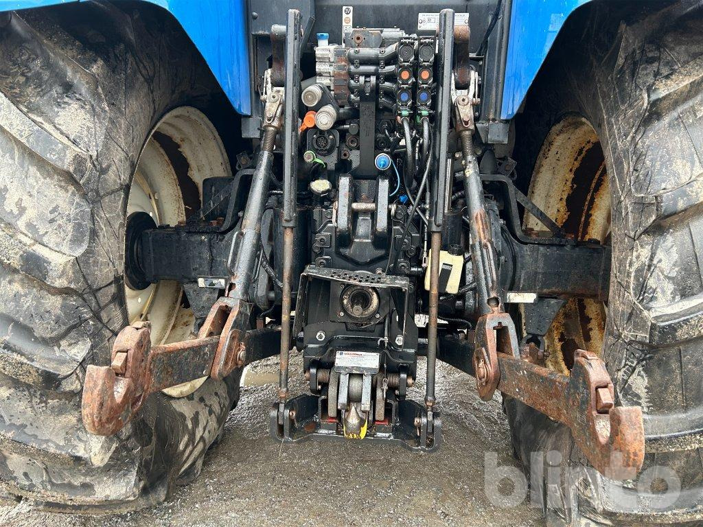 Farm tractor New Holland T7. 210: picture 18