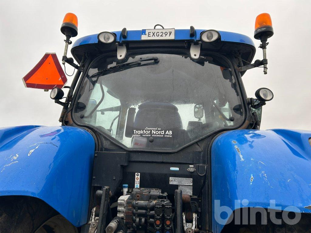Farm tractor New Holland T7. 210: picture 16