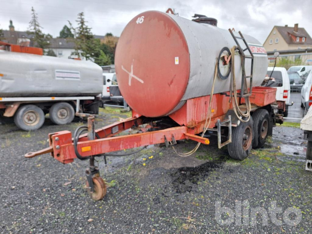 Strassmayer TS 5000 (1993) - Asphalt distributor: picture 1 Strassmayer TS 5000 (1993) - Asphalt distributor: picture 1