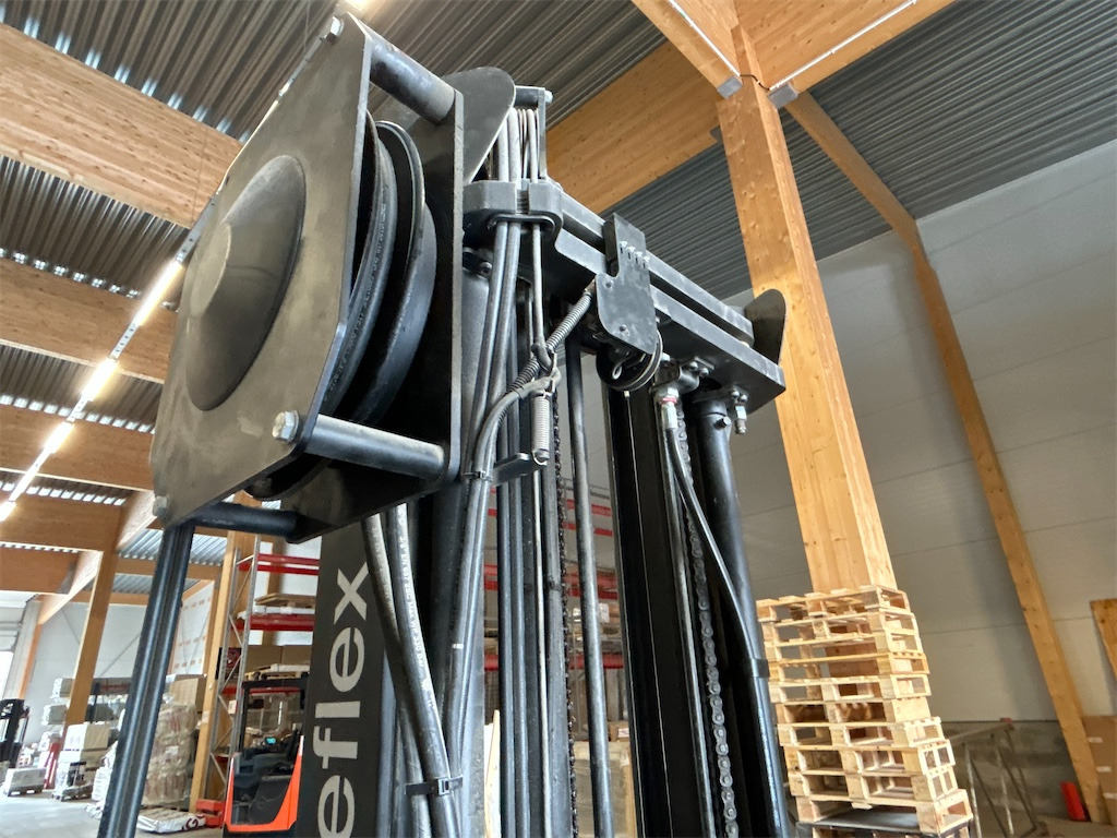 Reach truck Toyota RRE160 BT reflex: picture 17