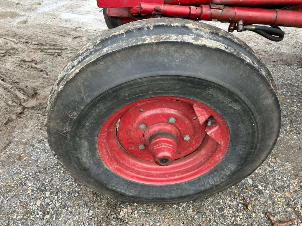 Farm tractor VOLVO-BM T 430: picture 13 Farm tractor VOLVO-BM T 430: picture 13