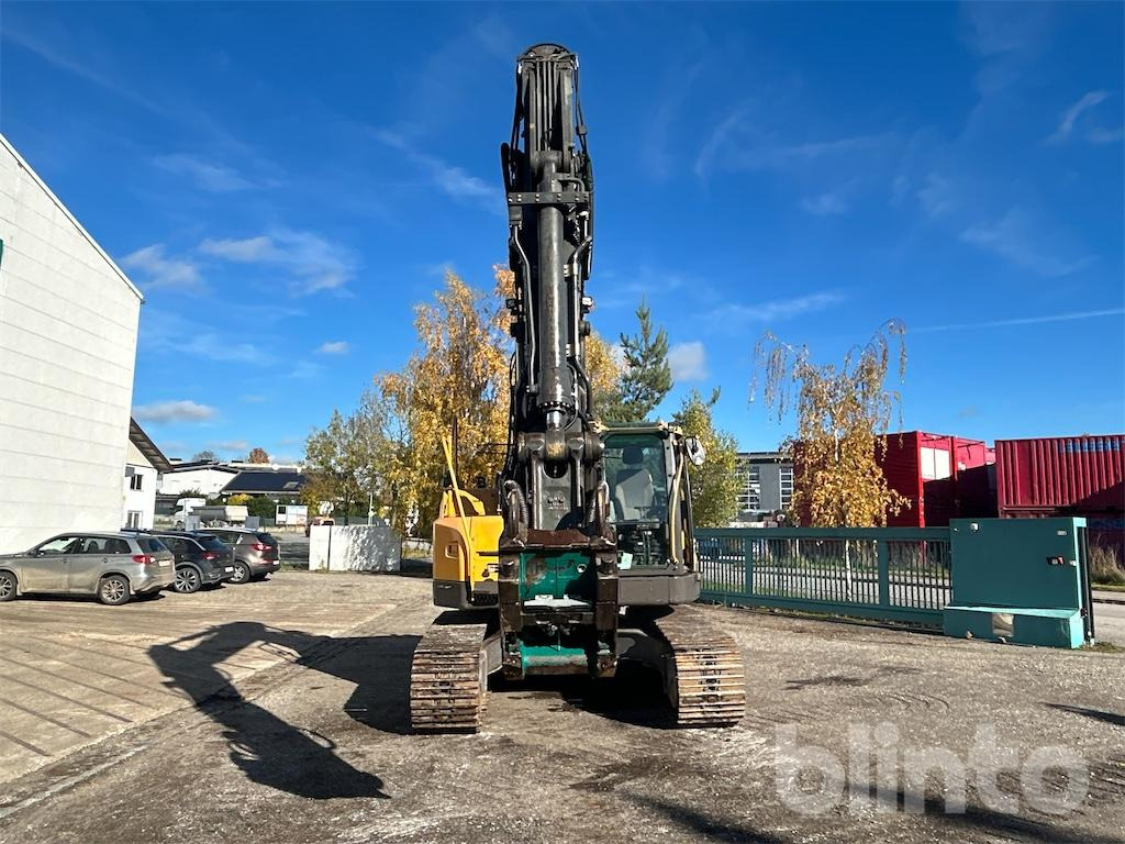 VOLVO ECR 235 CL (2011) - Crawler excavator: picture 4 VOLVO ECR 235 CL (2011) - Crawler excavator: picture 4