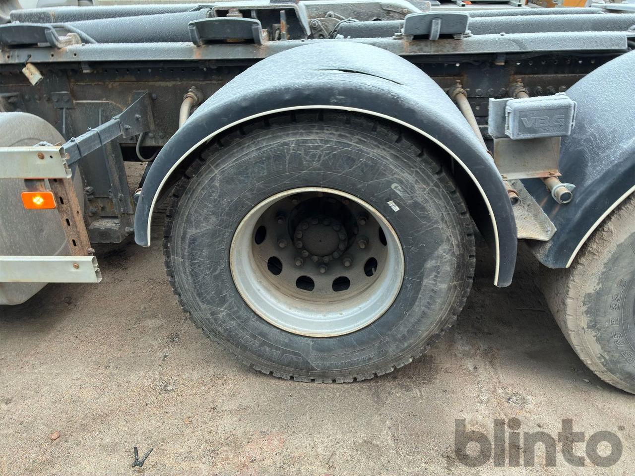 Hook lift truck VOLVO FH 420 6*2: picture 26 Hook lift truck VOLVO FH 420 6*2: picture 26