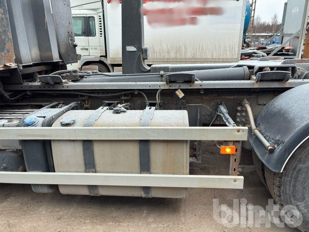 Hook lift truck VOLVO FH 420 6*2: picture 27 Hook lift truck VOLVO FH 420 6*2: picture 27