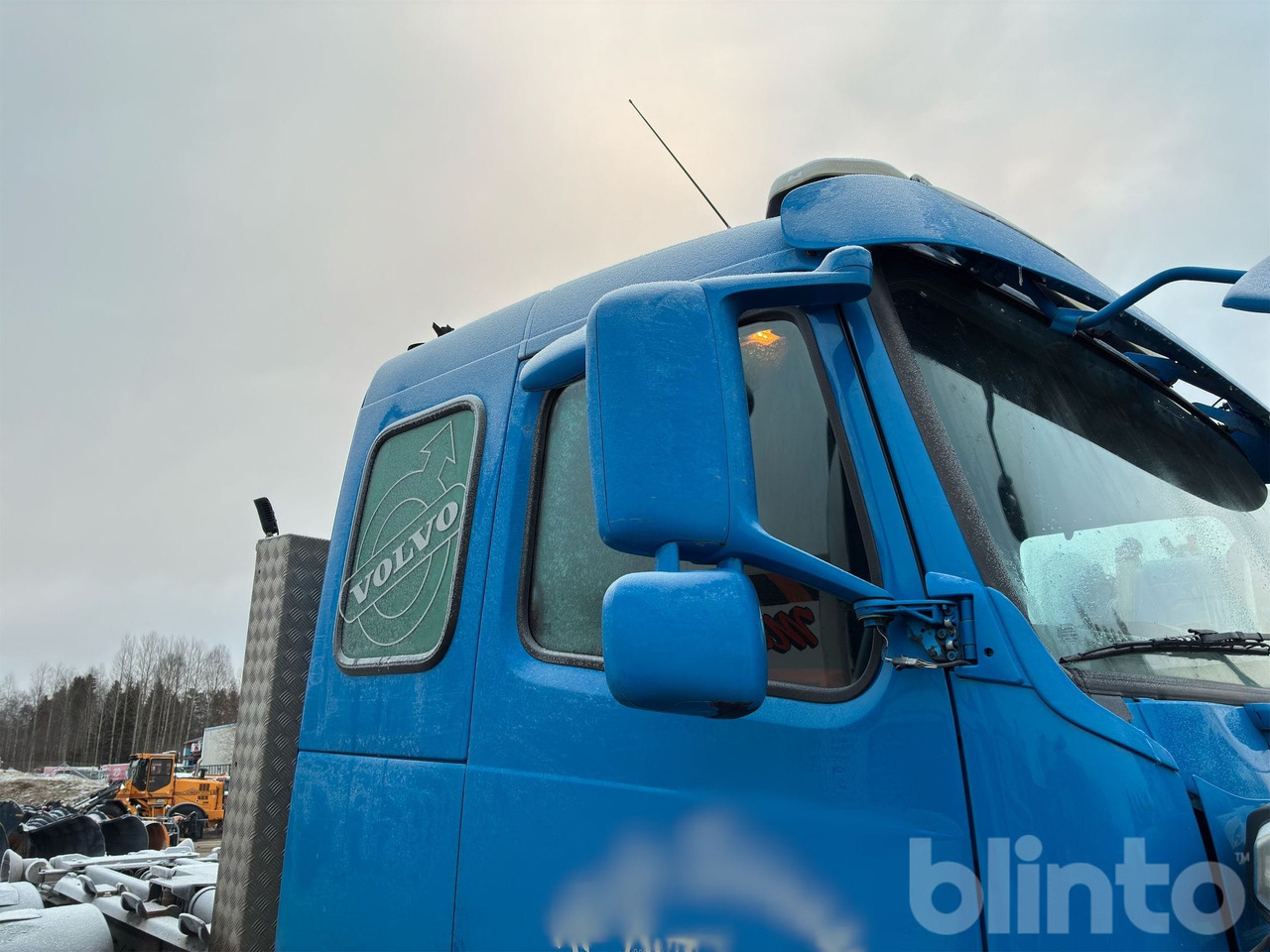 Hook lift truck VOLVO FH 420 6*2: picture 13 Hook lift truck VOLVO FH 420 6*2: picture 13