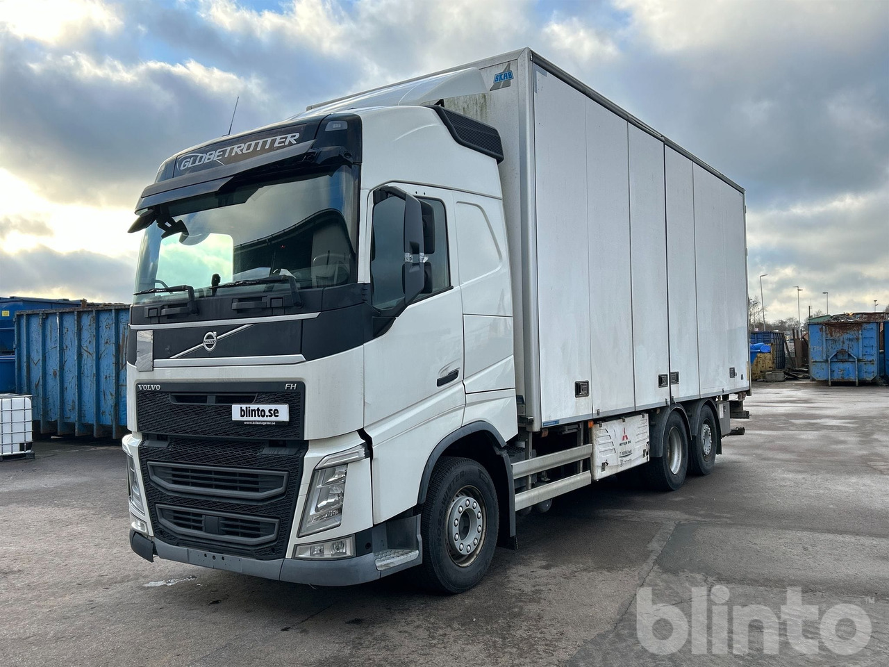 VOLVO FH - Box truck: picture 1 VOLVO FH - Box truck: picture 1
