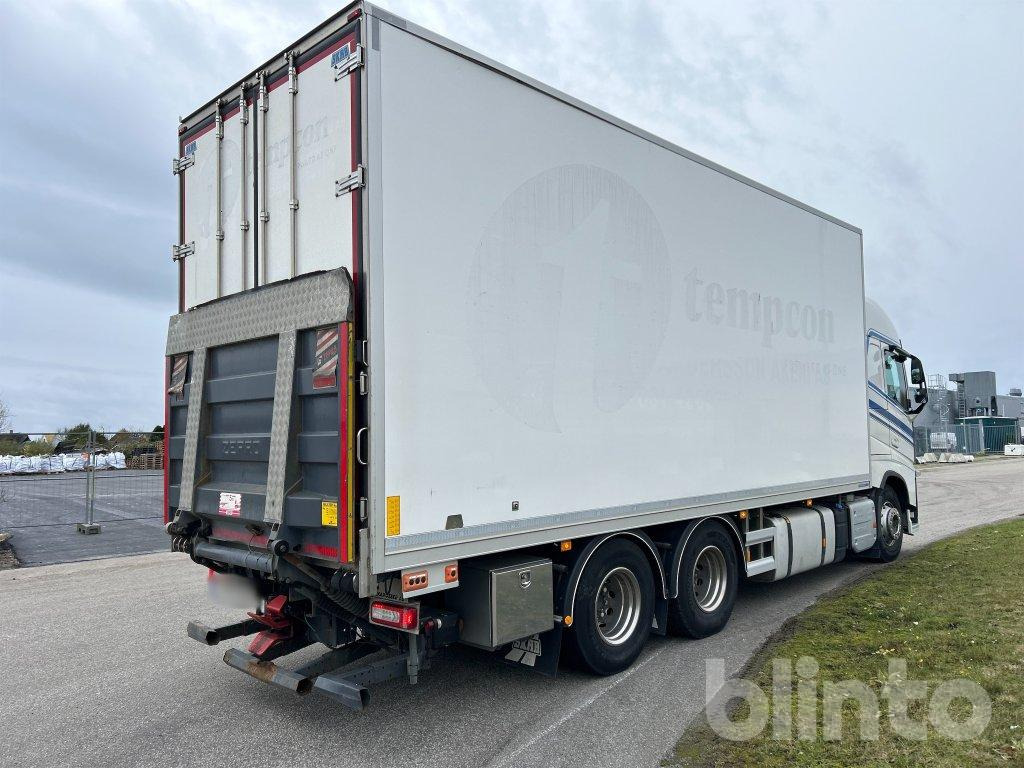 VOLVO FH - Refrigerator truck: picture 5 VOLVO FH - Refrigerator truck: picture 5