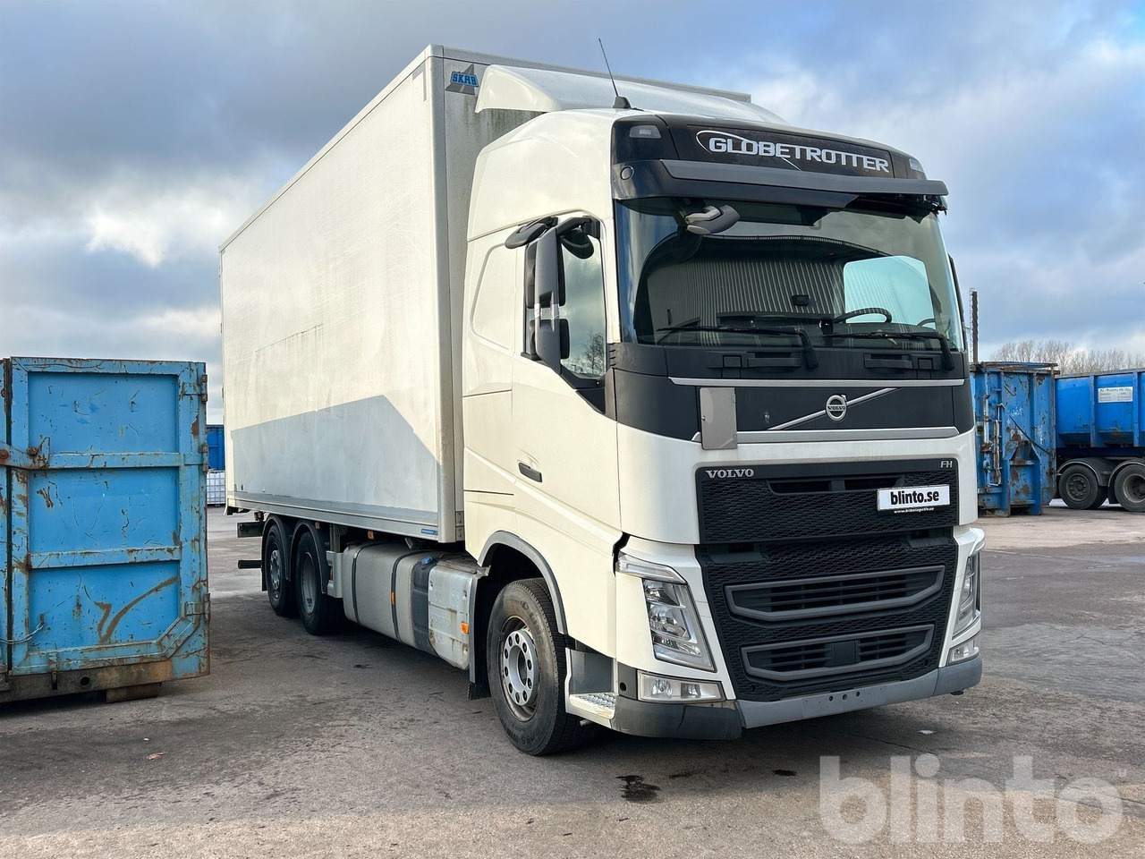 VOLVO FH - Box truck: picture 4 VOLVO FH - Box truck: picture 4