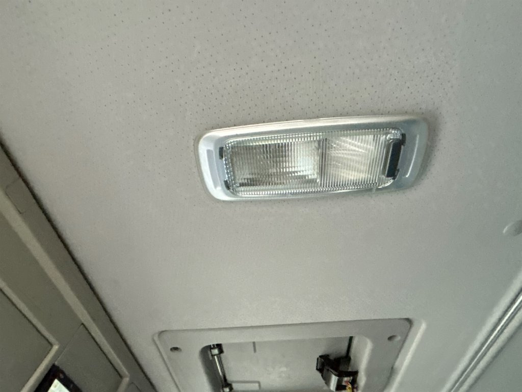 Hook lift truck VOLVO FM 400 6X2: picture 22