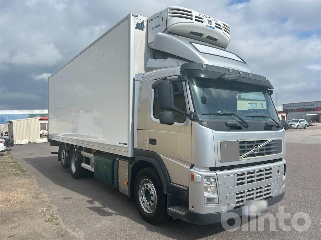 VOLVO FM-440 6*2 - Refrigerator truck: picture 4 VOLVO FM-440 6*2 - Refrigerator truck: picture 4