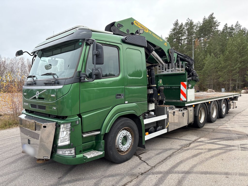 VOLVO FM 460 8x4 Tridem - Dropside/ Flatbed truck, Crane truck: picture 1 VOLVO FM 460 8x4 Tridem - Dropside/ Flatbed truck, Crane truck: picture 1
