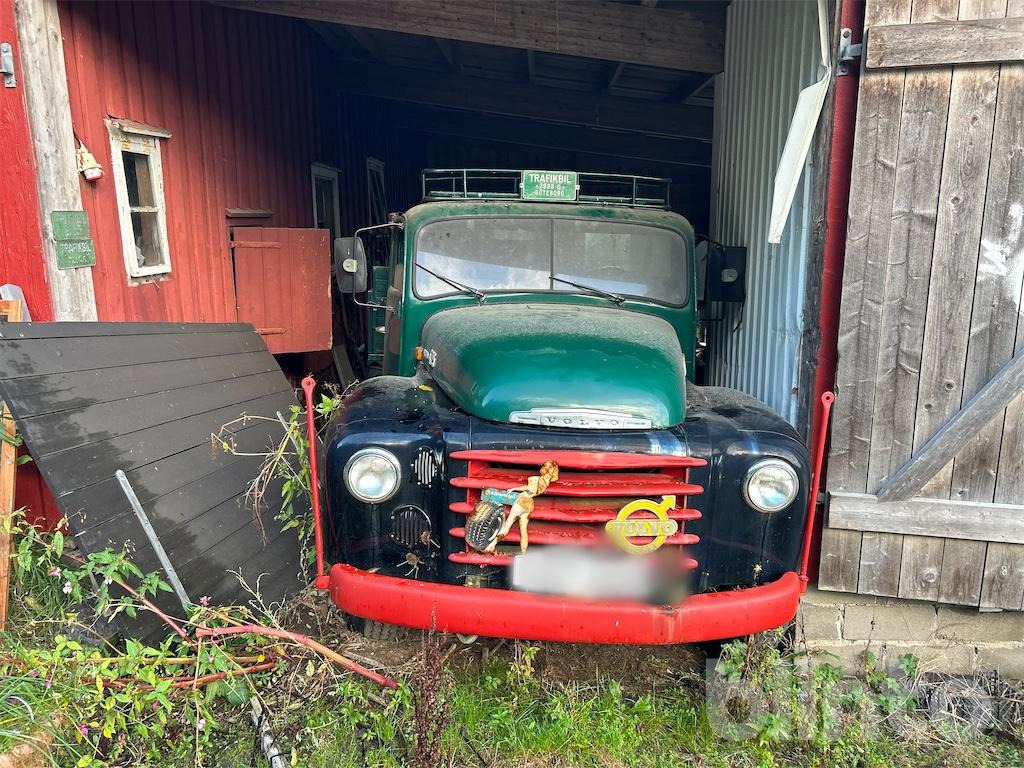 VOLVO L 475 Reparationsobjekt - Dropside/ Flatbed truck: picture 2 VOLVO L 475 Reparationsobjekt - Dropside/ Flatbed truck: picture 2