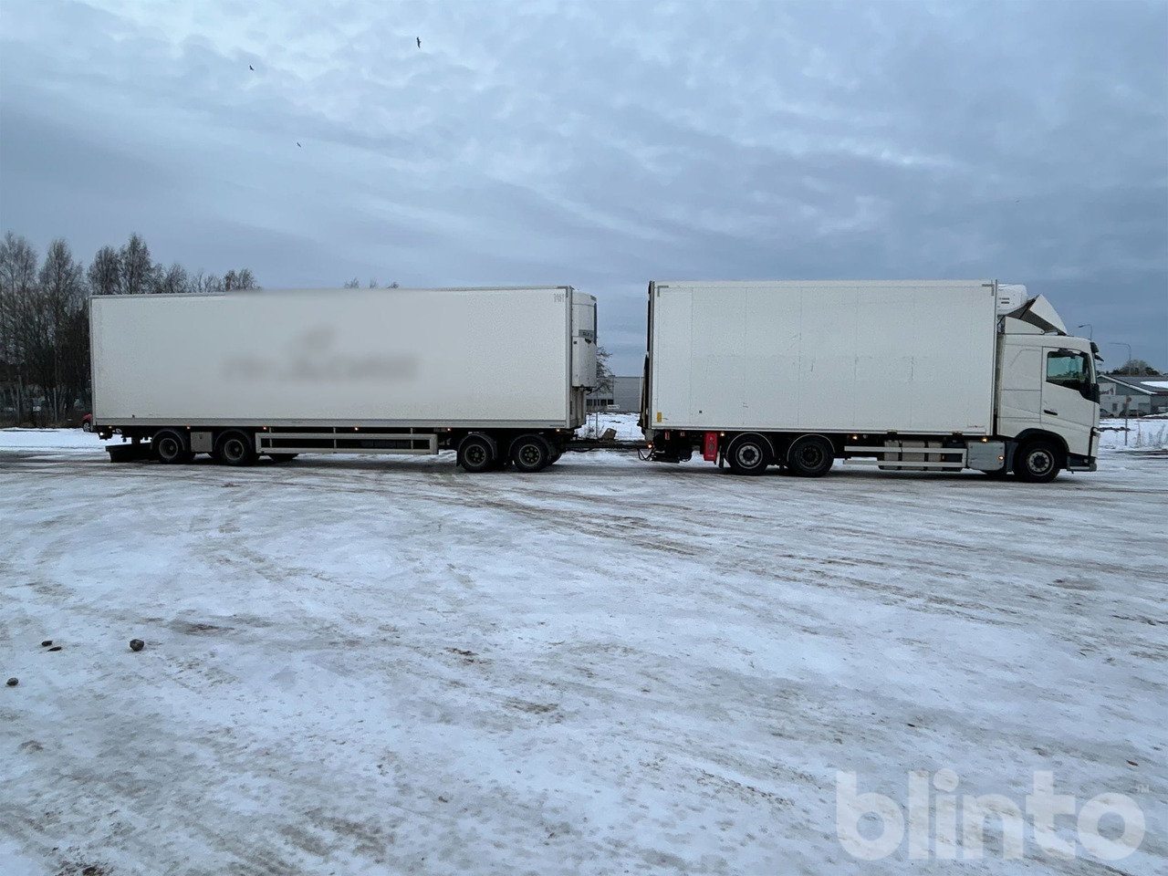 VOLVO - Refrigerator truck: picture 4 VOLVO - Refrigerator truck: picture 4