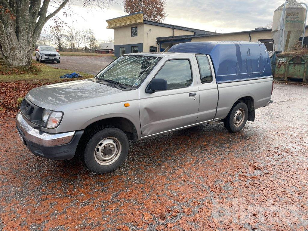 NISSAN KING CAB 2,4 2WD - Van: picture 1 NISSAN KING CAB 2,4 2WD - Van: picture 1