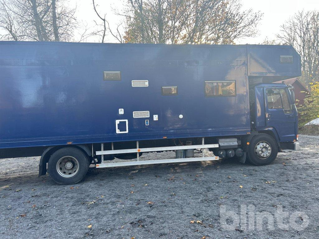 Volvo FL7 4X2 - Horse truck: picture 5 Volvo FL7 4X2 - Horse truck: picture 5
