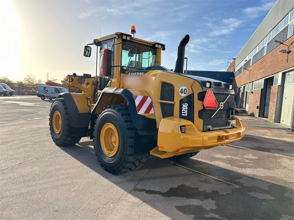 Volvo L120G - Wheel loader: picture 5 Volvo L120G - Wheel loader: picture 5