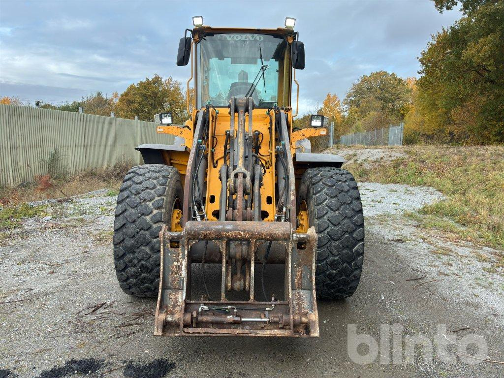 Volvo L70E - Wheel loader: picture 2 Volvo L70E - Wheel loader: picture 2