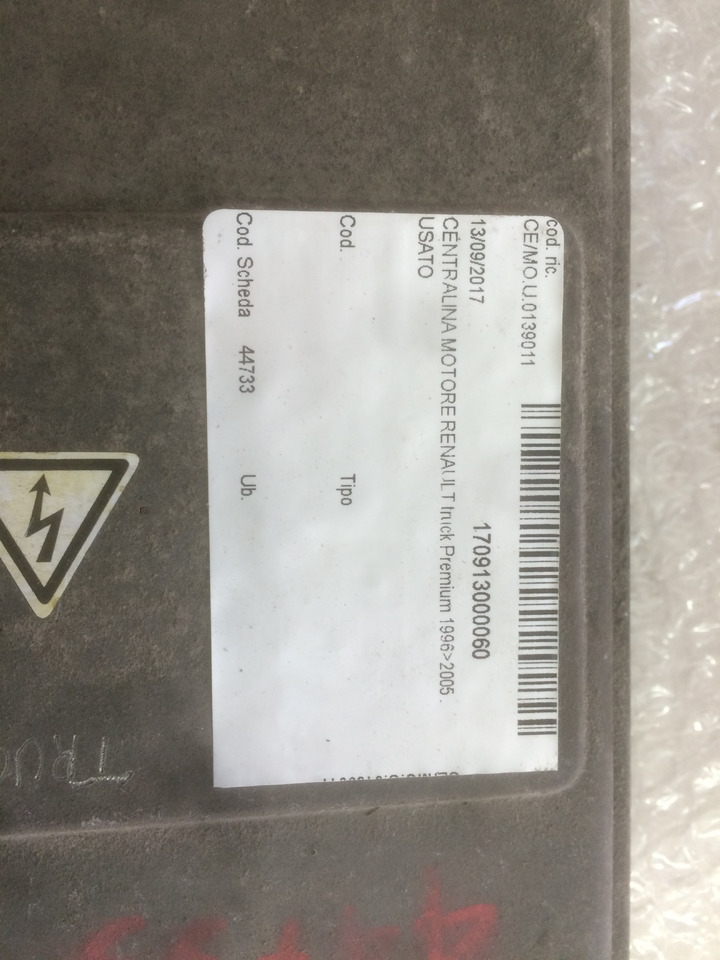 CENTRALINA MOTORE EDC - RENAULT PREMIUM - RIF. RENAULT 5010412381A - RIF. BOSCH 0281010464 - ECU: picture 3 CENTRALINA MOTORE EDC - RENAULT PREMIUM - RIF. RENAULT 5010412381A - RIF. BOSCH 0281010464 - ECU: picture 3