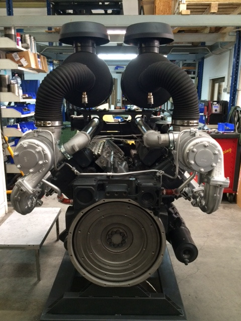 MOTORE MAN D2842LE - D2842LE201 - D2842LE211 - Engine: picture 1 MOTORE MAN D2842LE - D2842LE201 - D2842LE211 - Engine: picture 1