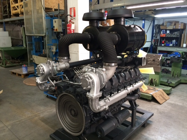 MOTORE MAN D2842LE - D2842LE201 - D2842LE211 - Engine: picture 2 MOTORE MAN D2842LE - D2842LE201 - D2842LE211 - Engine: picture 2