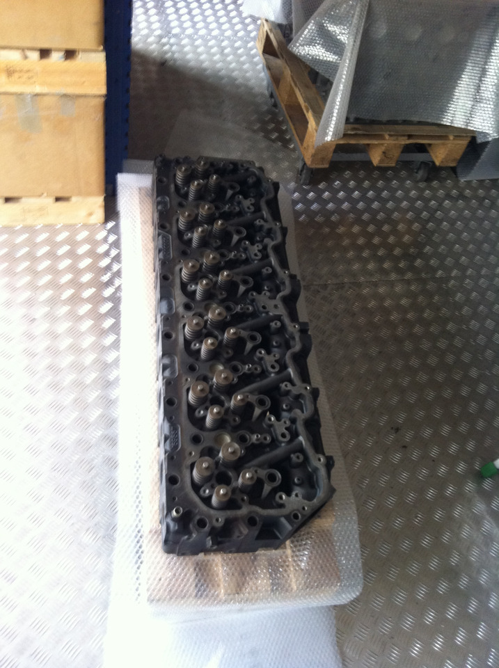 TESTATA DAF MX340 - Cylinder head: picture 1 TESTATA DAF MX340 - Cylinder head: picture 1