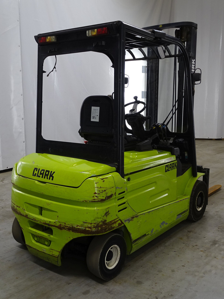 Clark GEX30 - Electric forklift: picture 2 Clark GEX30 - Electric forklift: picture 2