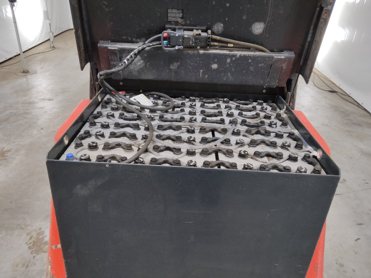 Linde E40P - Electric forklift: picture 4 Linde E40P - Electric forklift: picture 4