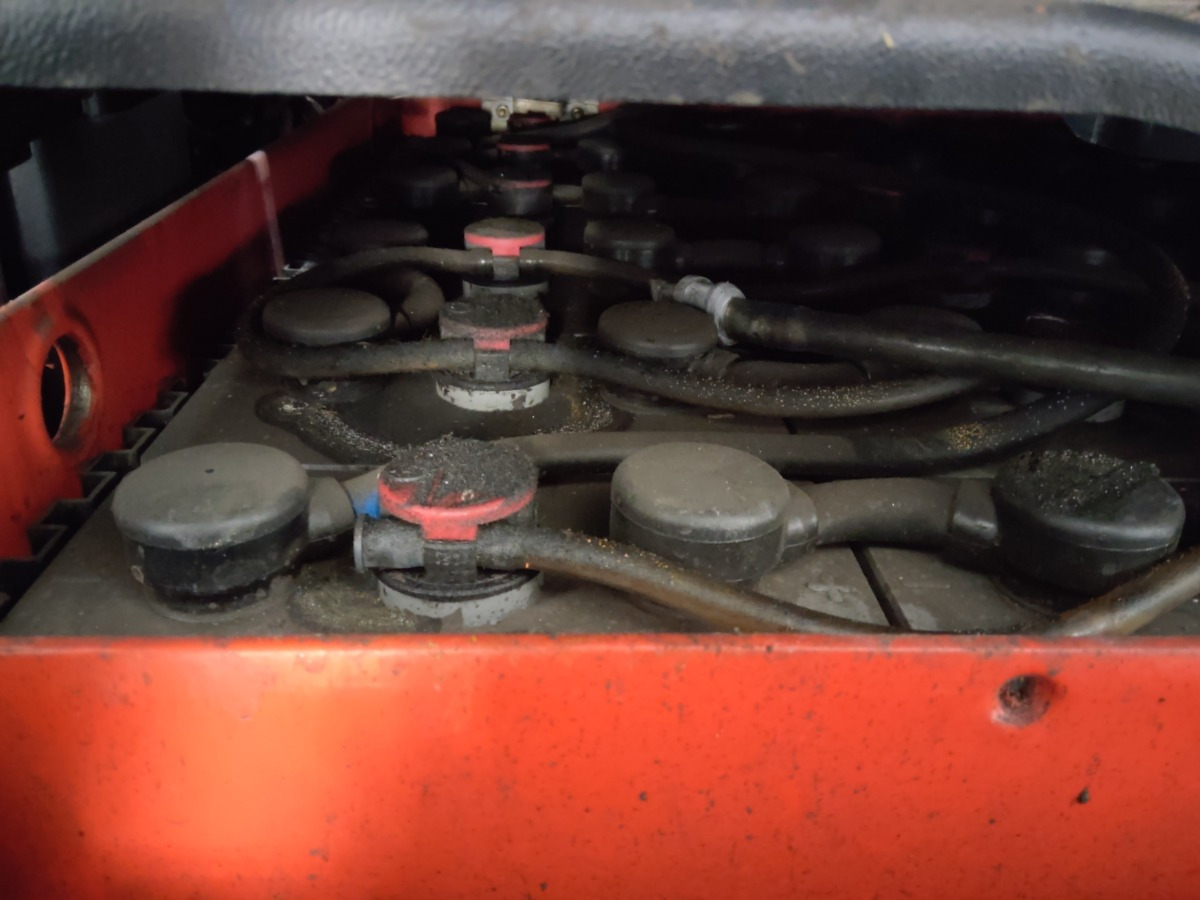 Linde R14X-03 - Reach truck: picture 4 Linde R14X-03 - Reach truck: picture 4