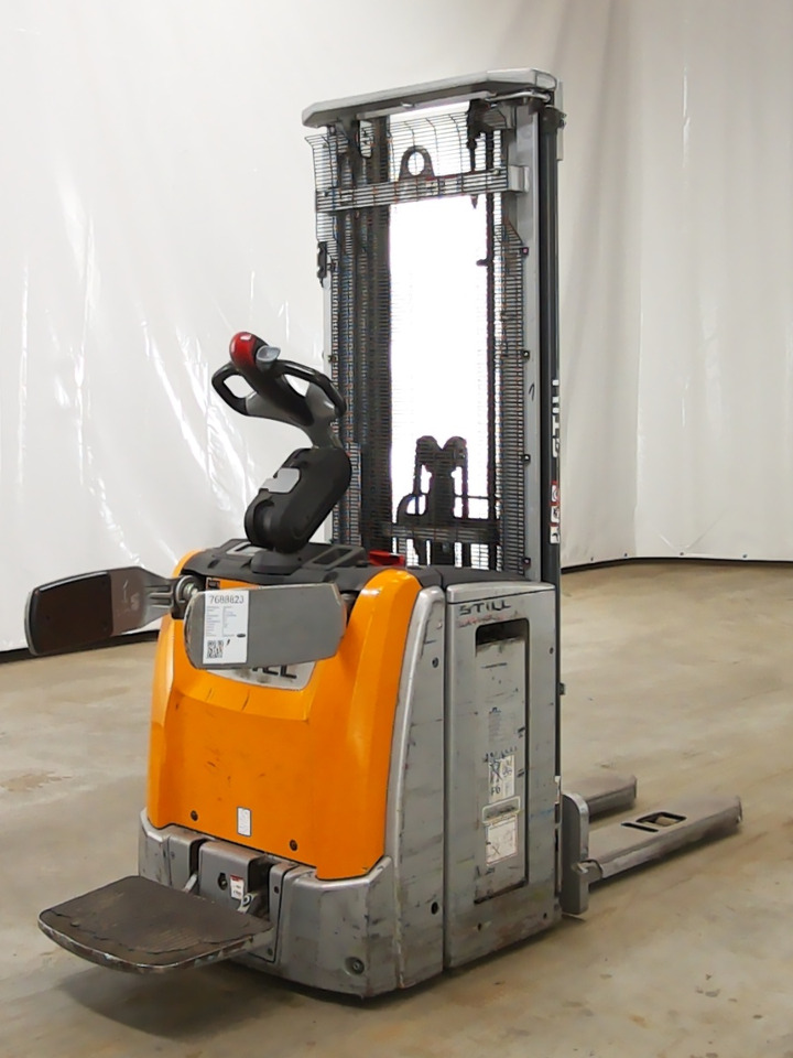 Still EXV-SF16 - Stacker: picture 2 Still EXV-SF16 - Stacker: picture 2