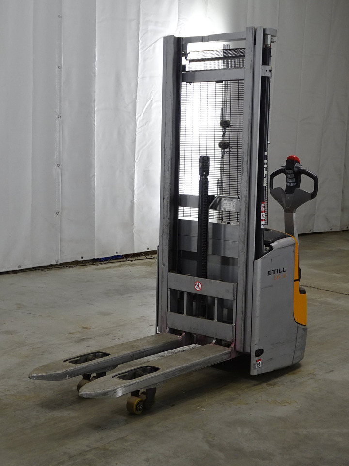 Still EXV12I - Stacker: picture 1 Still EXV12I - Stacker: picture 1