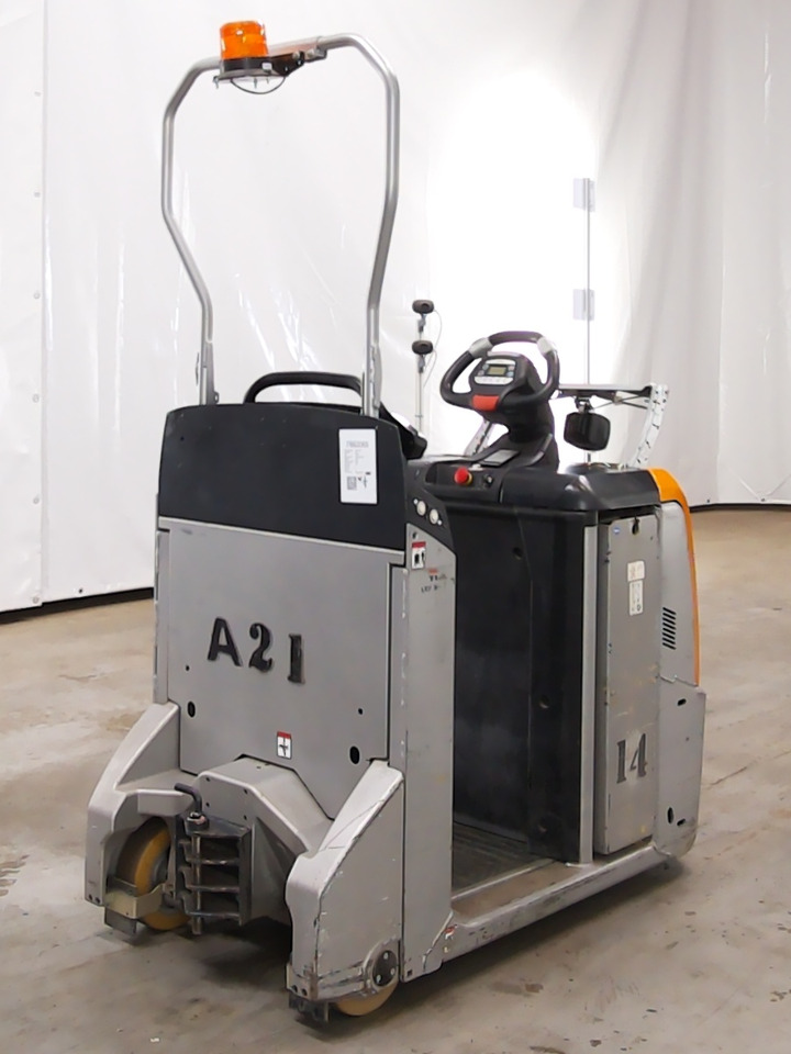 Still LTX50 - Tow tractor: picture 2 Still LTX50 - Tow tractor: picture 2