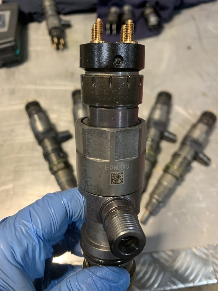 Injectors Detroit Diesel DD15 A4710700887 0445120386 - Injector for Truck: picture 2 Injectors Detroit Diesel DD15 A4710700887 0445120386 - Injector for Truck: picture 2