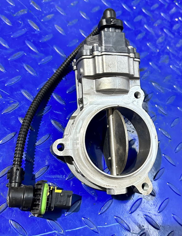 SCANIA 5843R1016 - Air intake system for Truck: picture 2 SCANIA 5843R1016 - Air intake system for Truck: picture 2