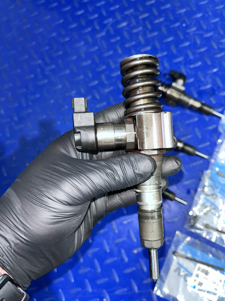 VW Injector VW Passat B6 - Injector: picture 4 VW Injector VW Passat B6 - Injector: picture 4