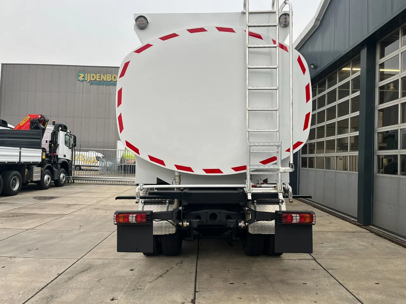 Mercedes-Benz Axor 3344 6x4 Water Tank Truck - Tank truck: picture 5 Mercedes-Benz Axor 3344 6x4 Water Tank Truck - Tank truck: picture 5