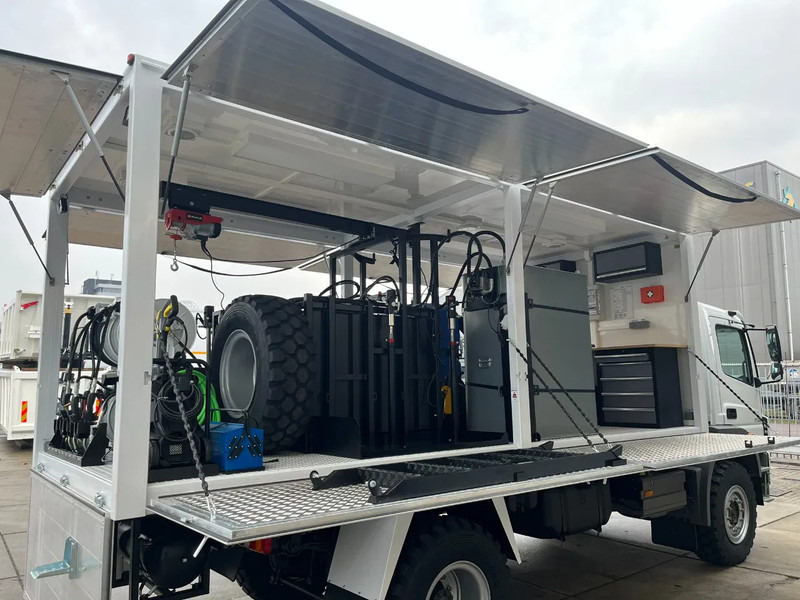 Leasing of Mercedes-Benz Atego 1725 A 4x4 Service Truck Mercedes-Benz Atego 1725 A 4x4 Service Truck: picture 10