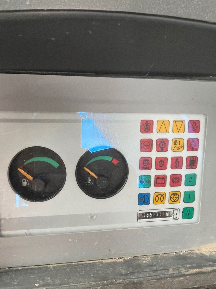 Wheel loader Liebherr L510: picture 7