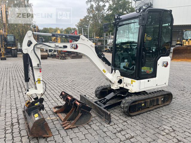 Mini excavator Cat 301.8-05A: picture 1