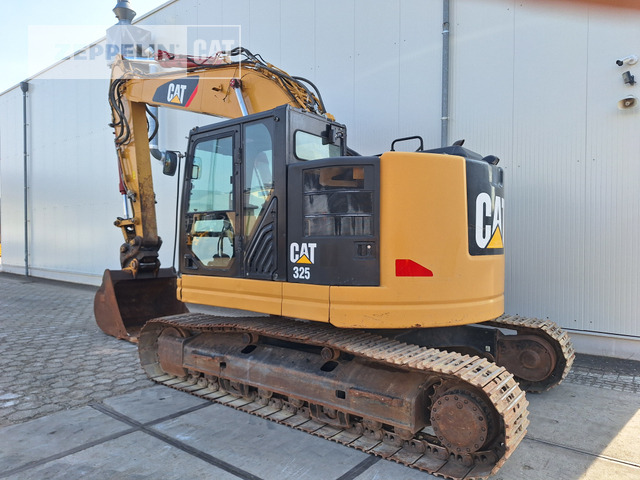 Cat 325FL - Crawler excavator: picture 2 Cat 325FL - Crawler excavator: picture 2
