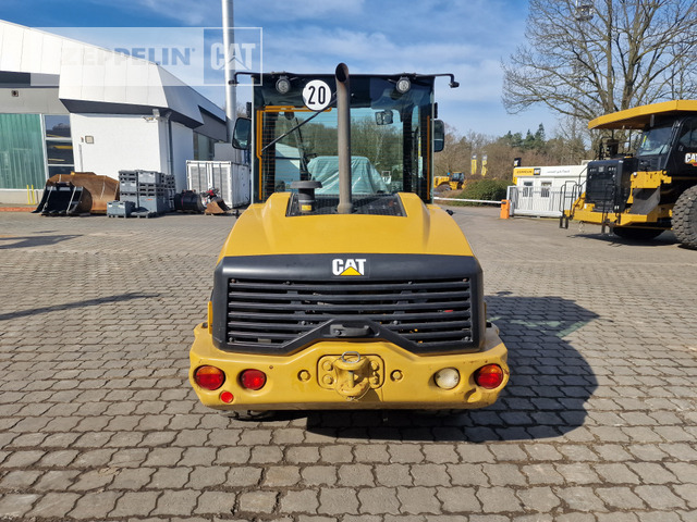Cat 906M - Wheel loader: picture 5 Cat 906M - Wheel loader: picture 5
