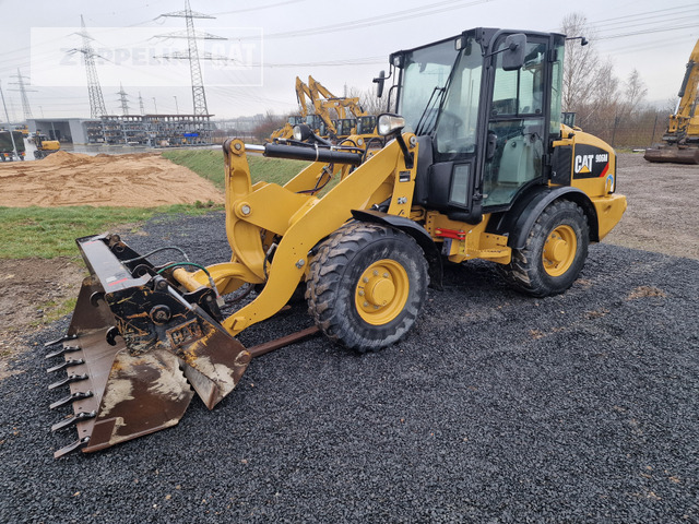 Cat 906M - Wheel loader: picture 1 Cat 906M - Wheel loader: picture 1